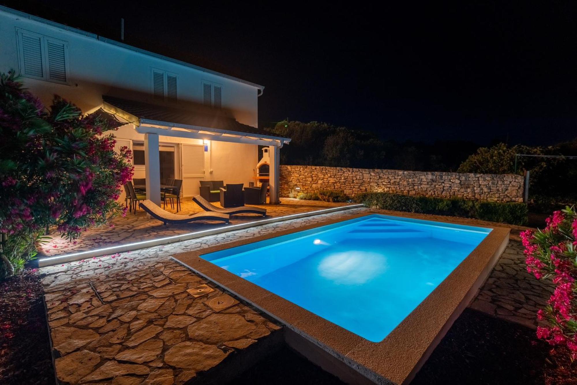 Villa House Sakarun With Swimming Pool à Veli Rat Extérieur photo