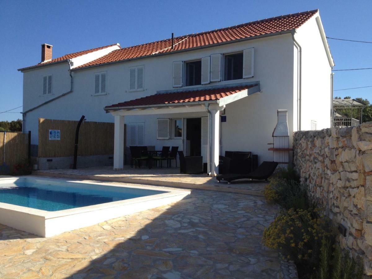 Villa House Sakarun With Swimming Pool à Veli Rat Extérieur photo